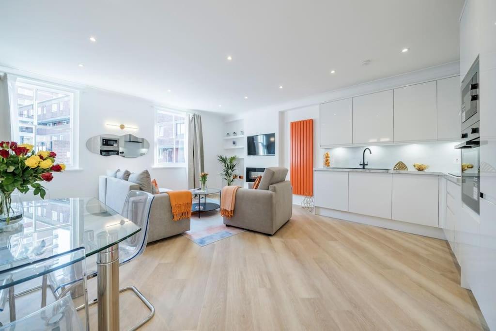 House 10 Mins To Tower Bridge Hot Tub & Parking Villa London Exteriör bild