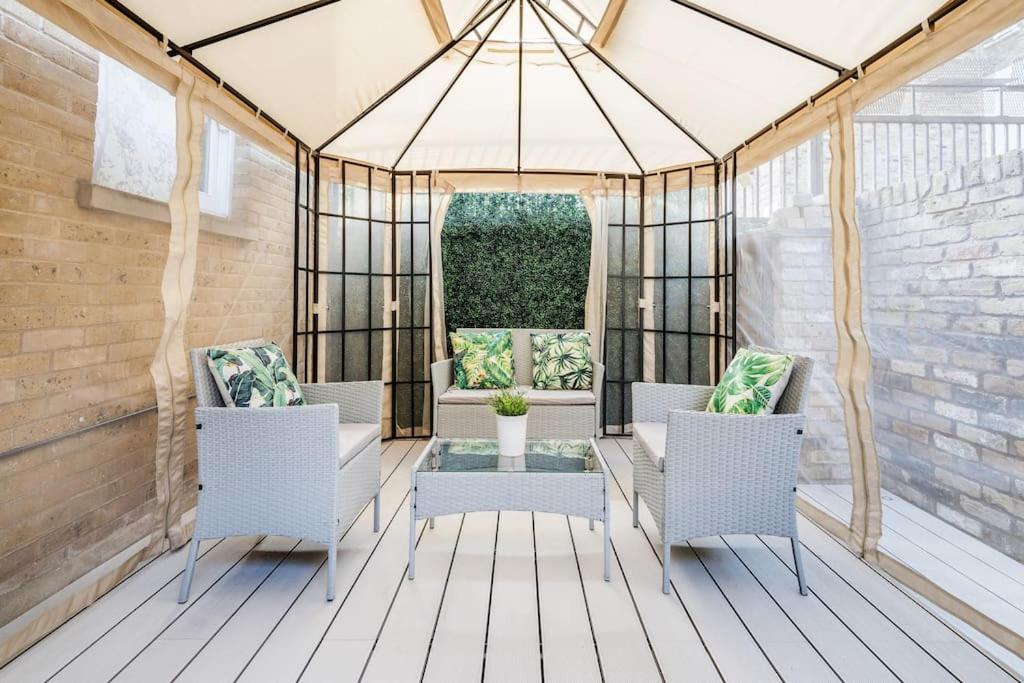 House 10 Mins To Tower Bridge Hot Tub & Parking Villa London Exteriör bild
