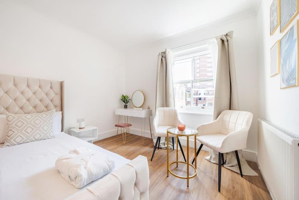 House 10 Mins To Tower Bridge Hot Tub & Parking Villa London Exteriör bild